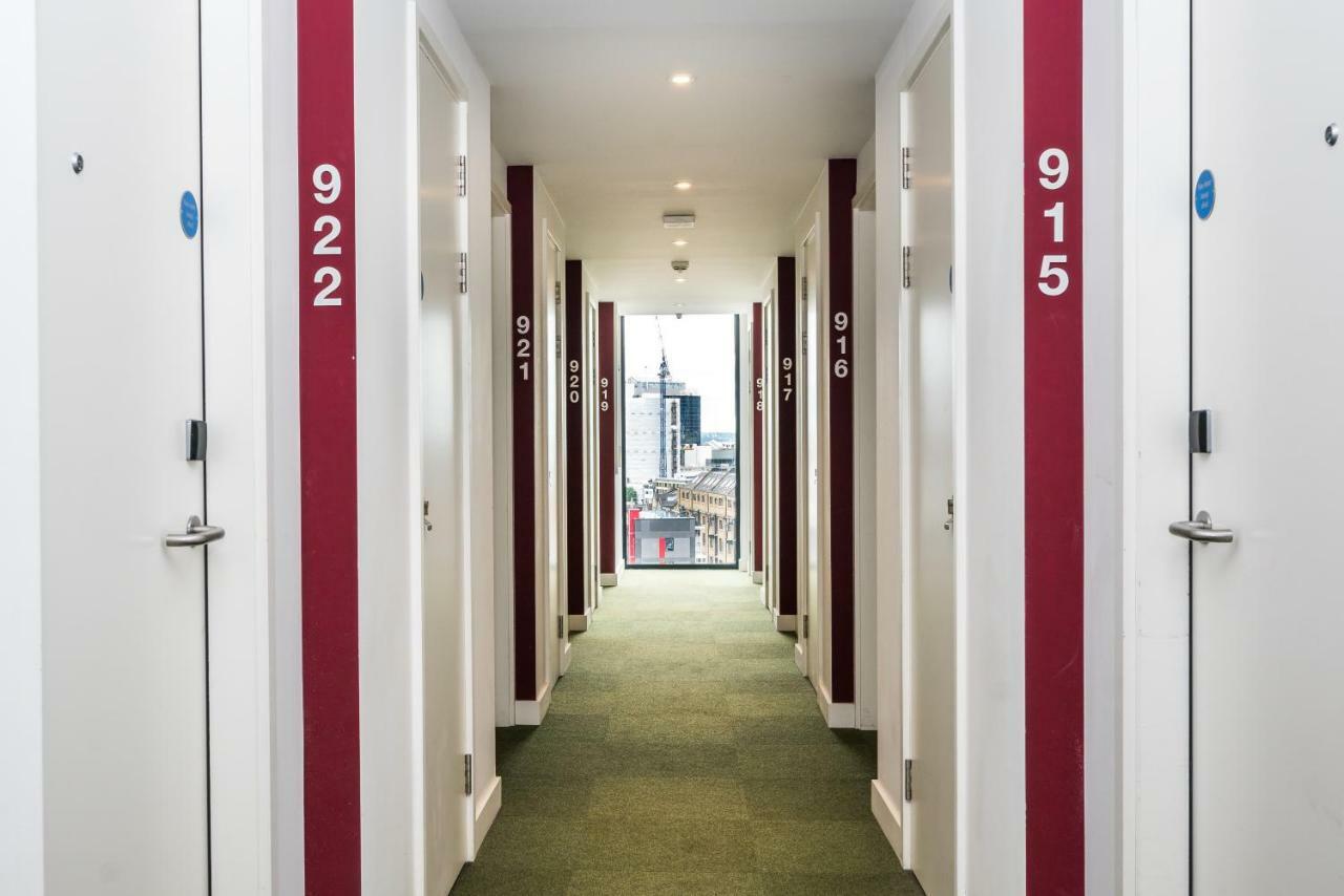 Hashtag Aldgate Campus Accommodation Londra Esterno foto
