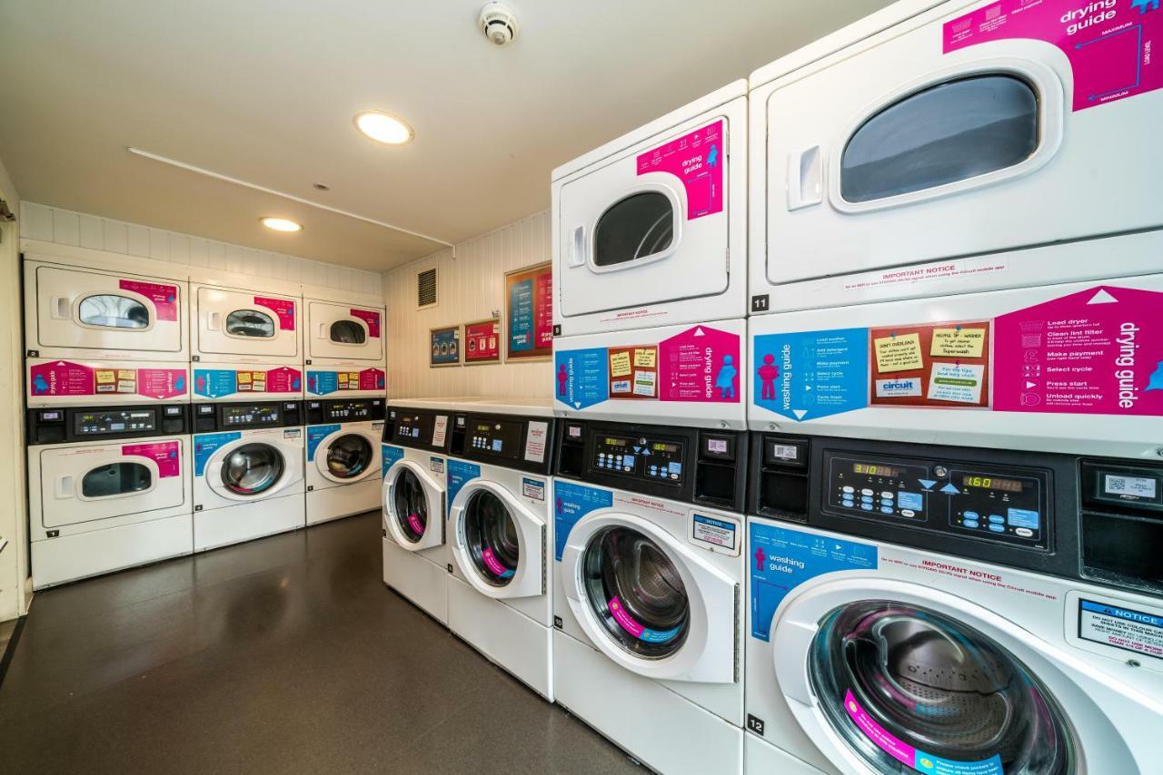 Hashtag Aldgate Campus Accommodation Londra Esterno foto